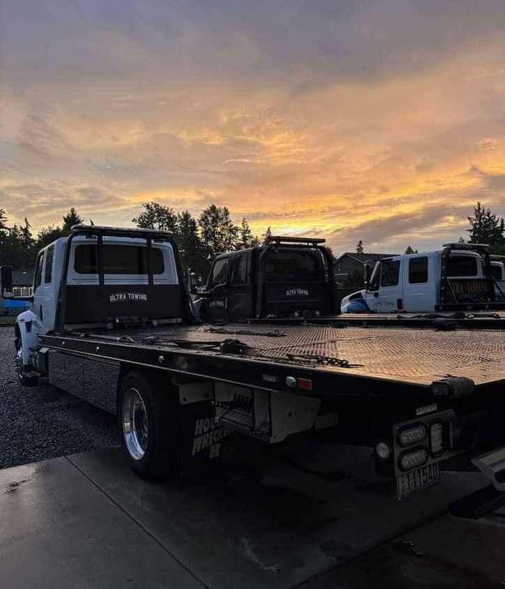 heavy-duty towing truck