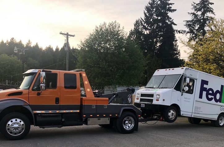 flatbed towing truck